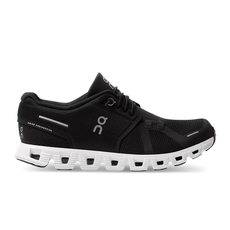 On Running Cloud 6 Black/White